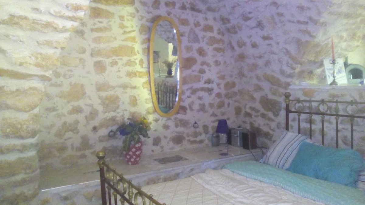 Jouques House | Former Sheepfold LOFT voutes 25km N Aix13