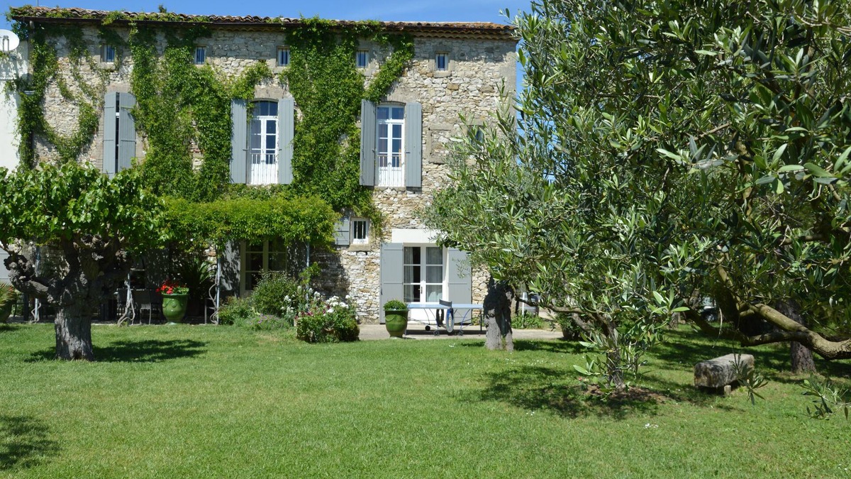 Euzet-les-Bains Cottage | Former silk 300 m2 tastefully renovated with piscine13 x 5 m + Spa
