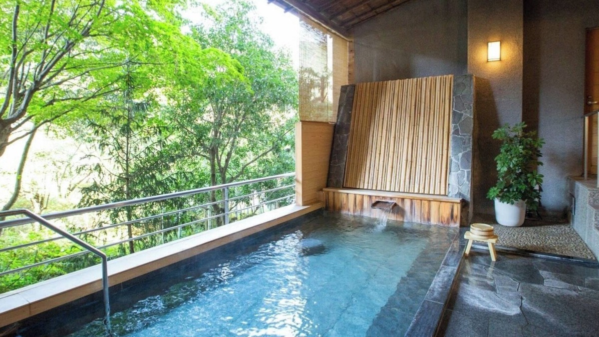 Gero Onsen House | Former Taikanso Japanesestyle room 12 tatami /Gero Gifu