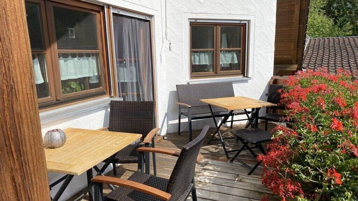 Kinding Boat Rental | Forster Comfortable holiday residence