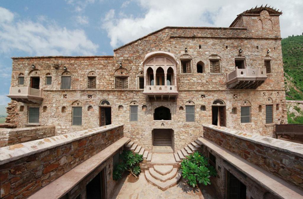 Alwar Hotel | Fort Dadhikar, Alwar