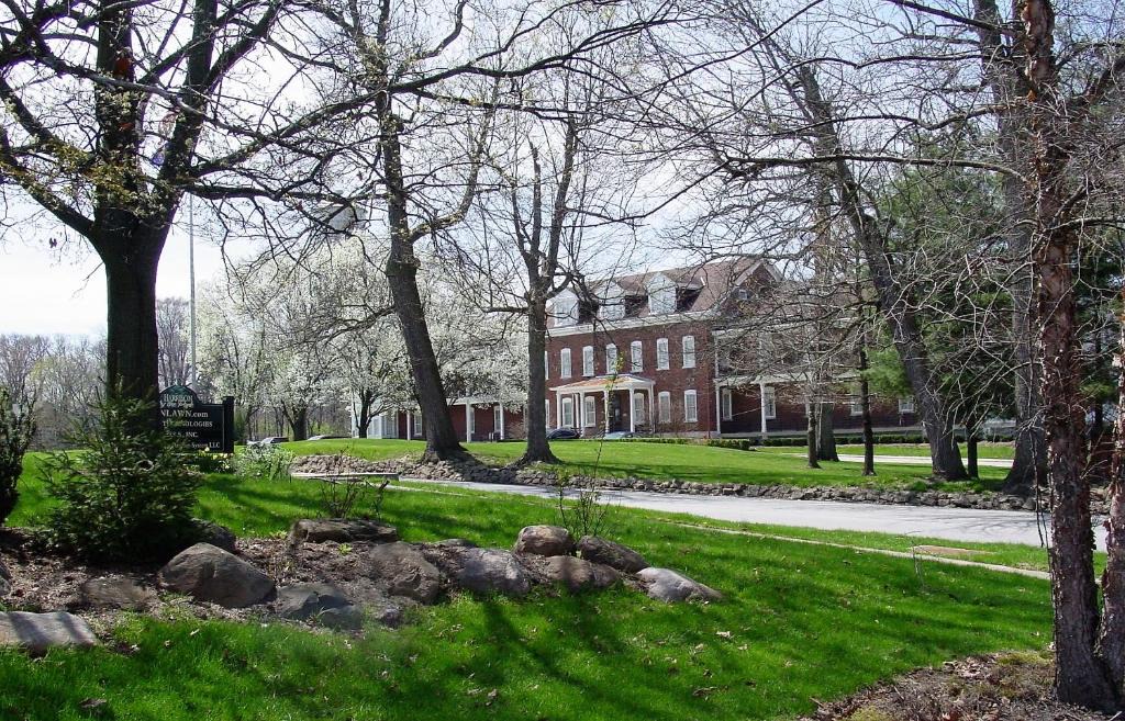 Indianapolis Resort | Fort Harrison State Park Inn