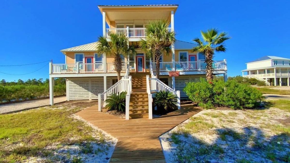 Morgantown House | Fort Morgan, AL 4 bed 3 bath, Sleeps 14-Water view! Booking for Fall 2025
