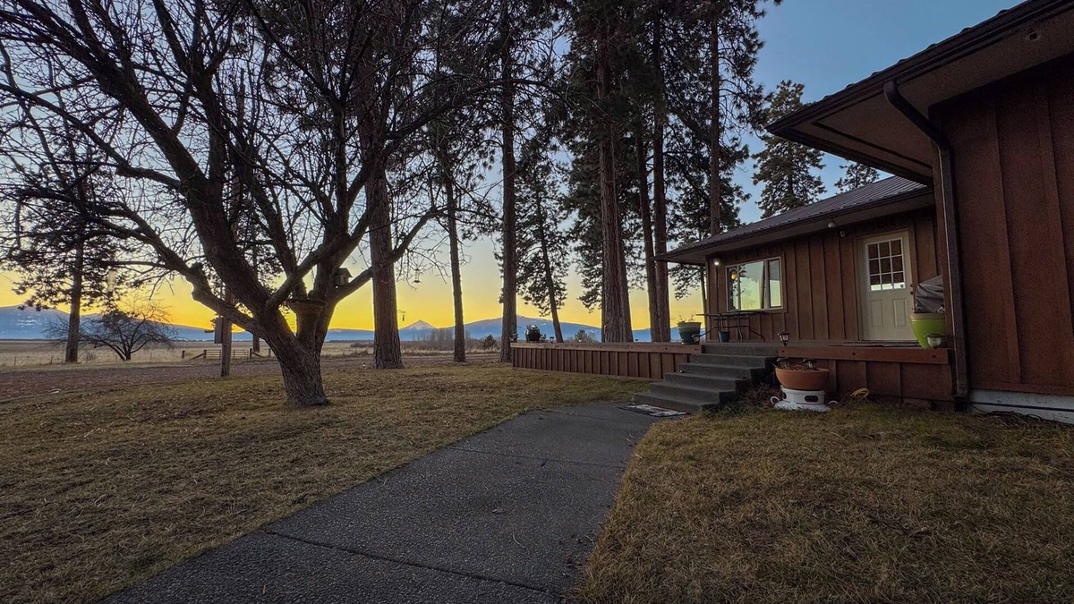 Chiloquin House | Fort Renn - Mountain View