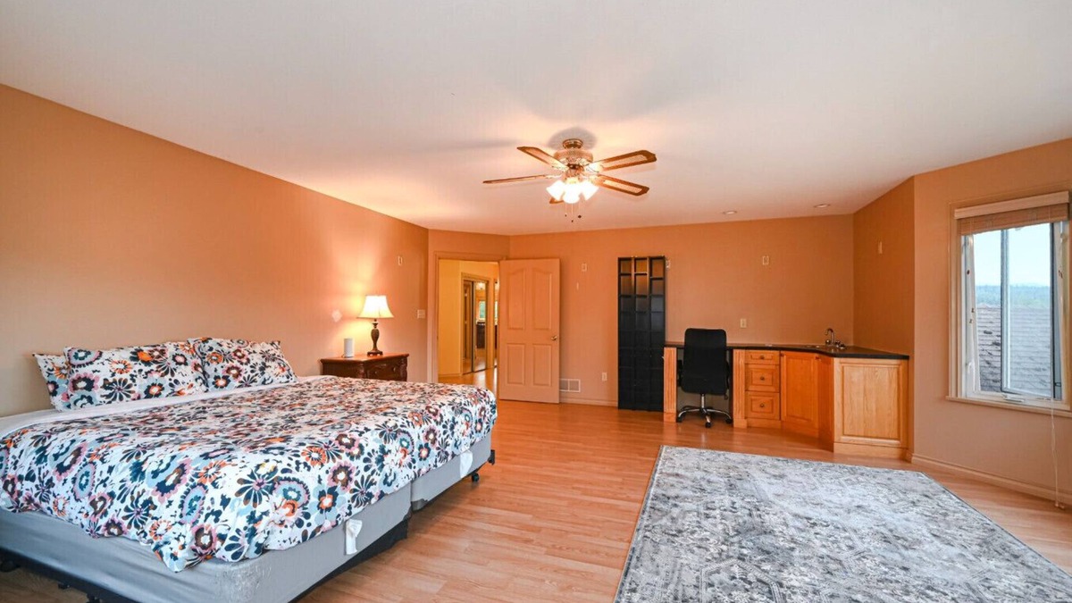 Langley House | Fort Wine Burrow: Entire Private Estate Home