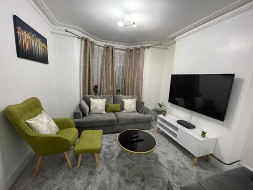 Greenwich House | Fortified Beautiful Three bedroom House