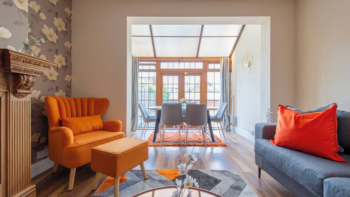 Shirley House | Fortified Stunning 5 Bedroom House - Croydon