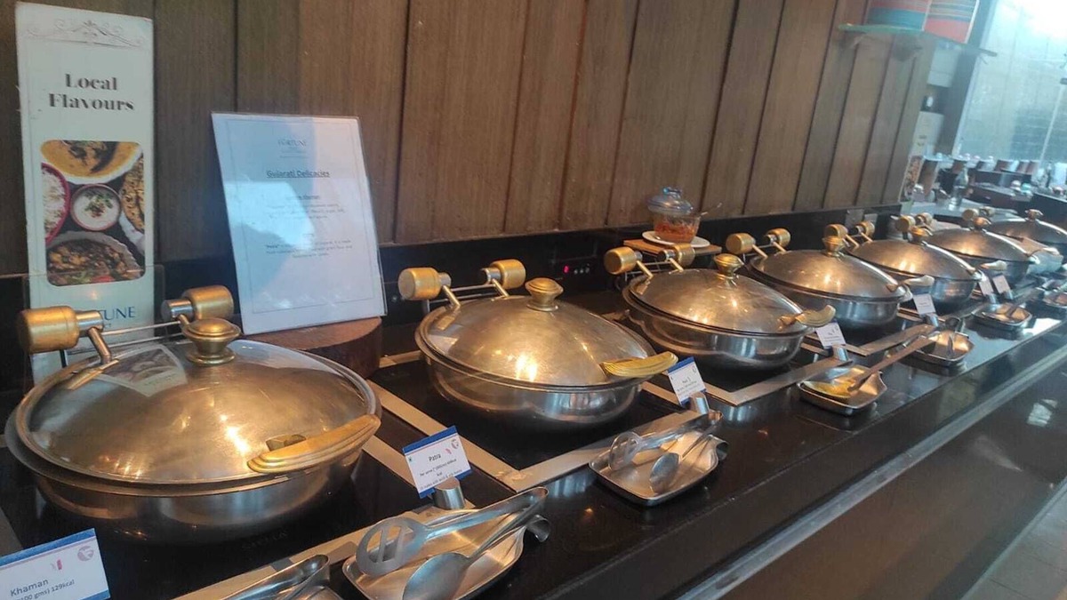 Ahmedabad Hotel | Fortune Select SG Highway, Ahmedabad - Member ITC Hotels' Group