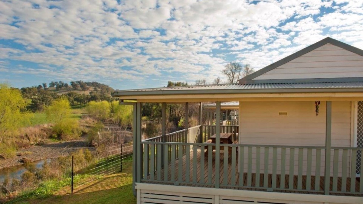 Nundle Apartment | Fossickers Tourist Park