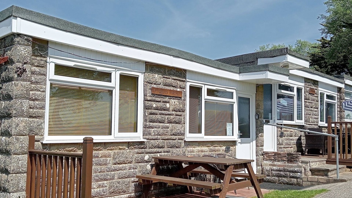 Sandown Ski Chalet | Fossils Reach: Comfy, dog friendly, and with superfast broadband