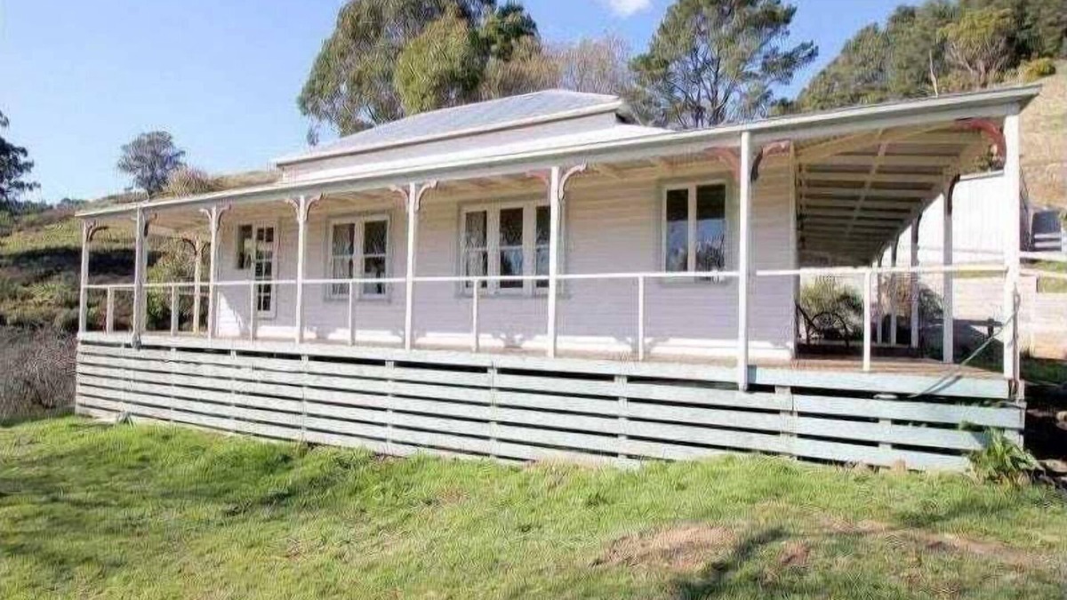 Woorarra West Cottage | Foster - Nature Retreat - Nippards Nature Cottage