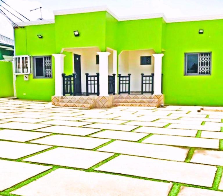 Accra Hotel | FOSUAH PAPABI HOTEL & APARTMENT