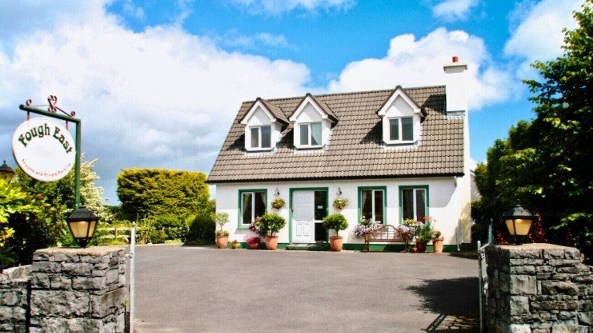 Oughterard House | Fough East, Cozy and close to town
