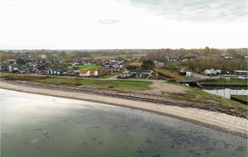 Middelfart House | Four-Bedroom Holiday Home In Brenderup Fyn