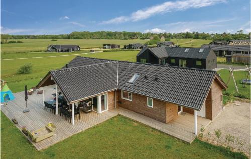 Saksild Strand House | Four-Bedroom Holiday Home In Odder