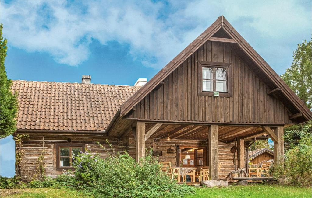 Milakowo House | Four-Bedroom Holiday Home In Milakowo