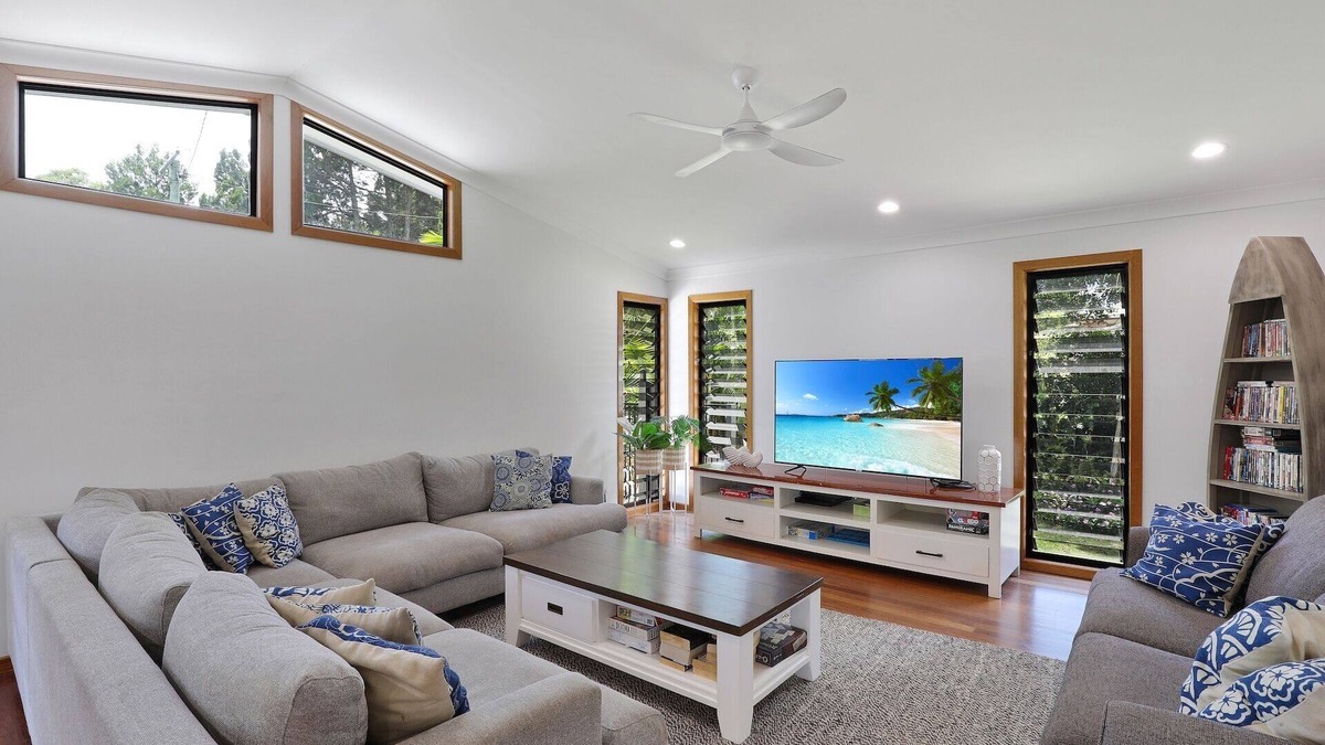 Amity Point House | Four bedroom, Two Bathroom House Sleeping 10