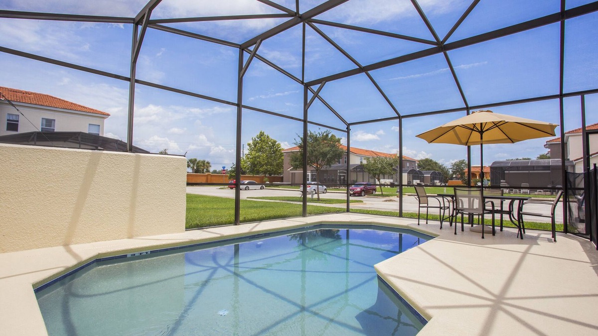 Bellavida House | Four Bedroom w/Screened Pool Close to Disney 4563