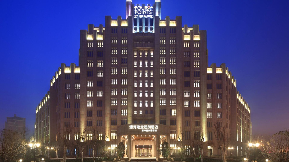 Yancheng District Hotel | Four Points By Sheraton Luohe