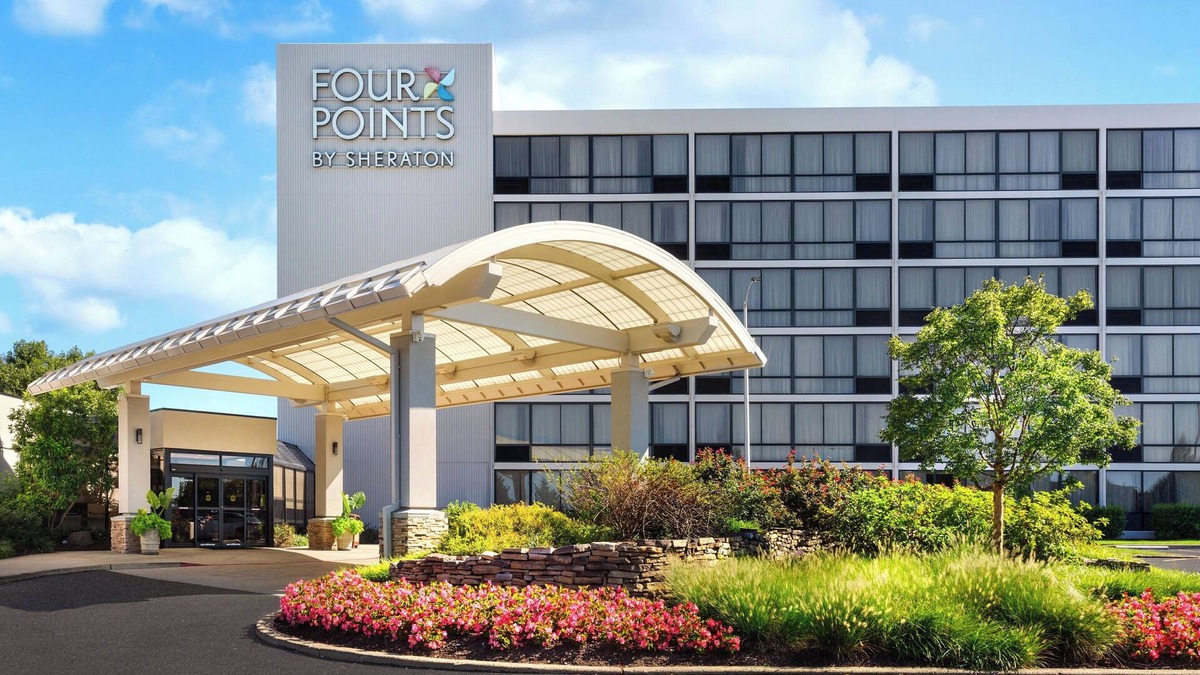 Northeast Philadelphia Hotel | Four Points by Sheraton Philadelphia Northeast