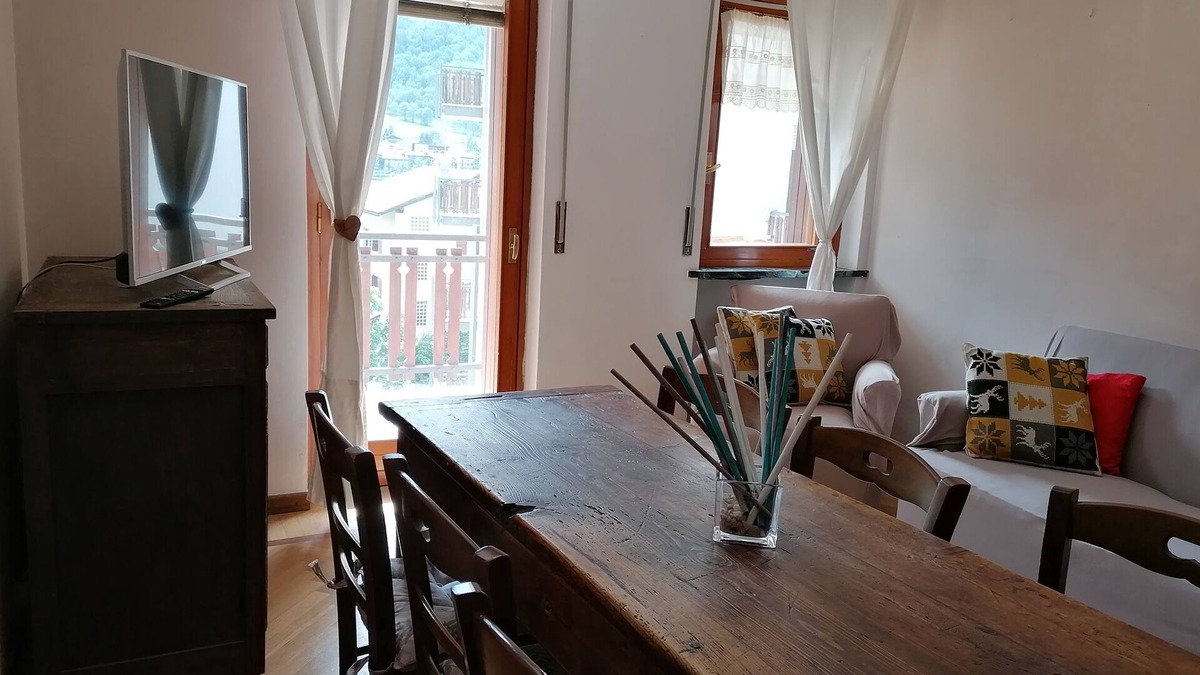 Courmayeur Apartment | Four-room apartment Mont Blanc
