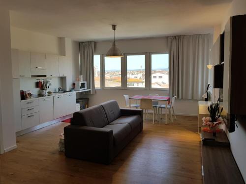 Oristano Apartment | Four Rooms Apartments