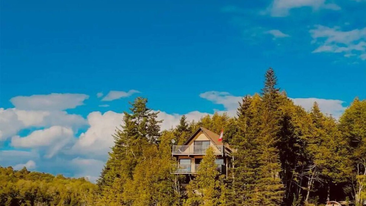North Frontenac Cottage | Four Season Cottage with Wood Burning Sauna