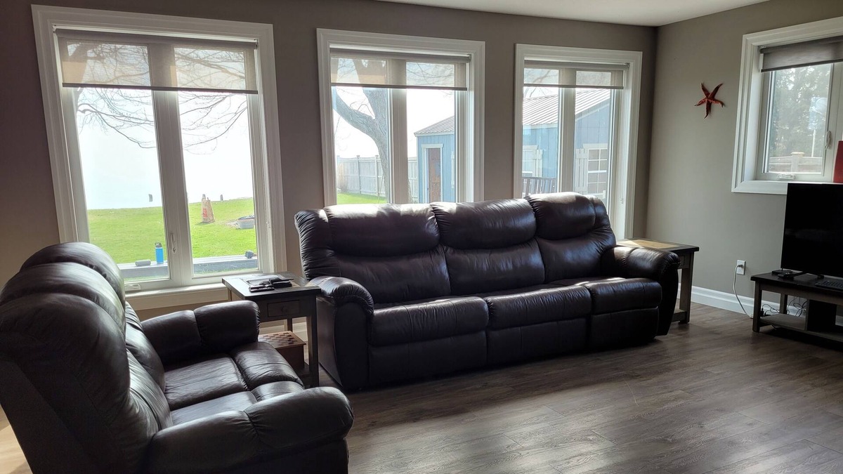 Harwich House | Four Season Home with Private Lake Erie Beachfront
