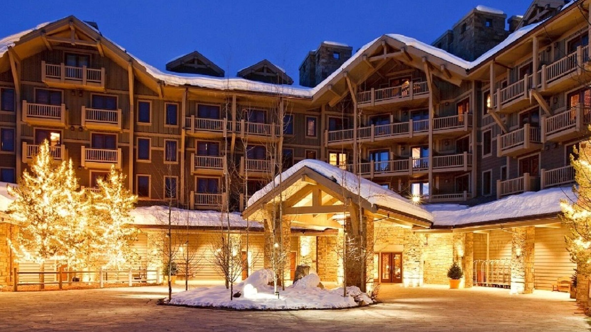 Teton Village Condo | Four Seasons Residence. 2 Bed/2.5 Bath. nAvailable Mid June and July, 2025!