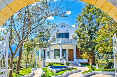 Alikianos Villa | Four Seasons Villa Chania