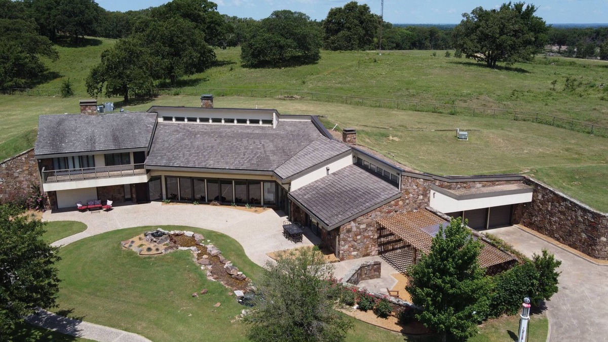 Madill House | Four Silos Retreat - Luxury Ranch Home