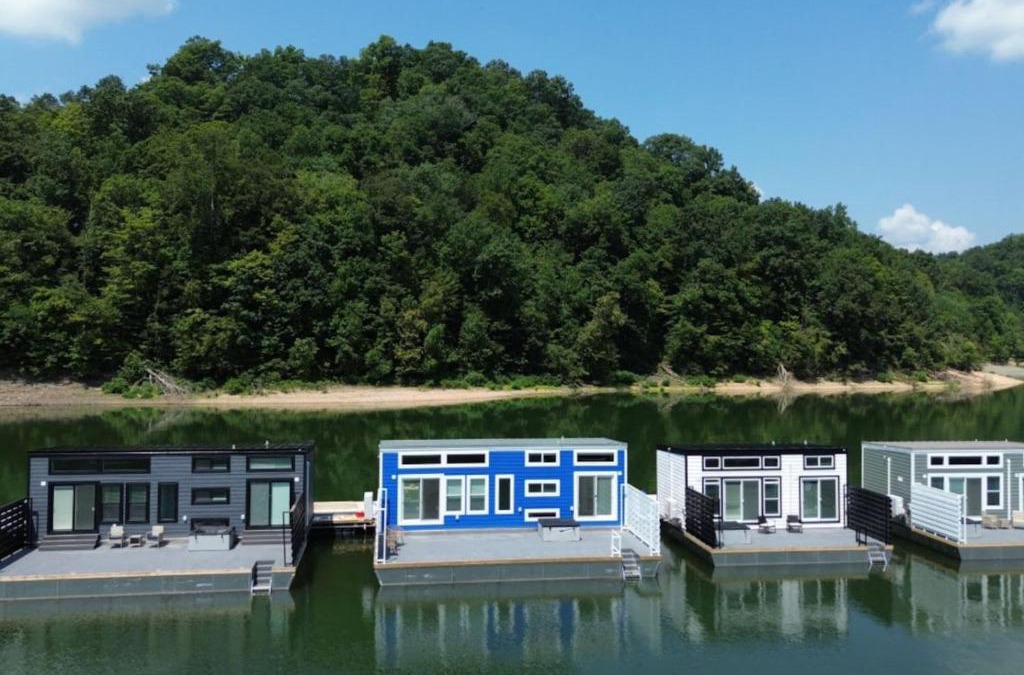 Russell Springs Boat Rental | Four Suns
