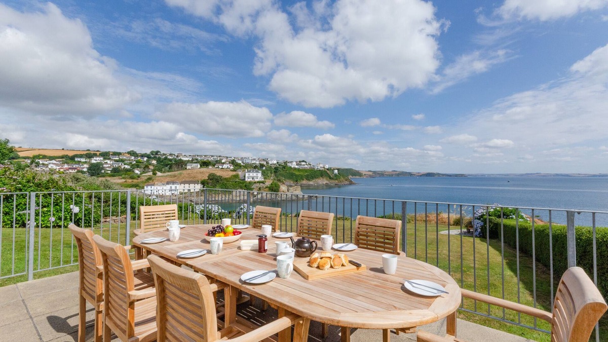 Portmellon House | Four Winds - Five Bedroom House, Sleeps 10