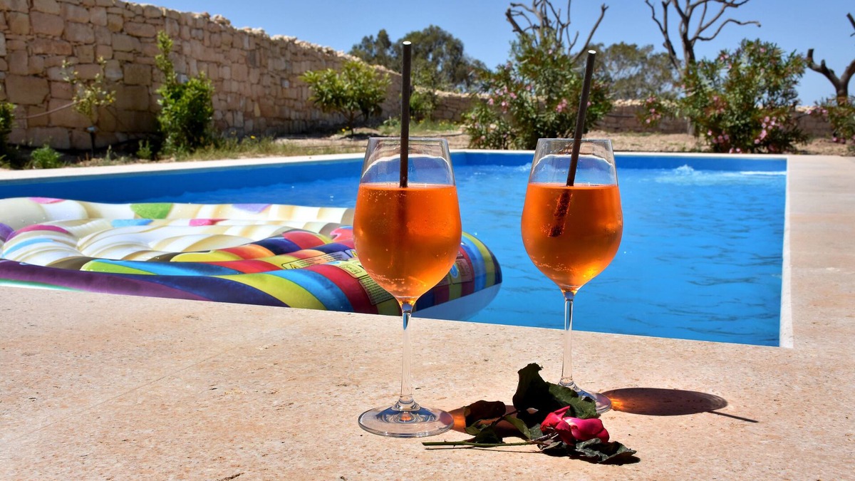 Hal Far Villa | FOUR WINDS HOLIDAY FARMHOUSE