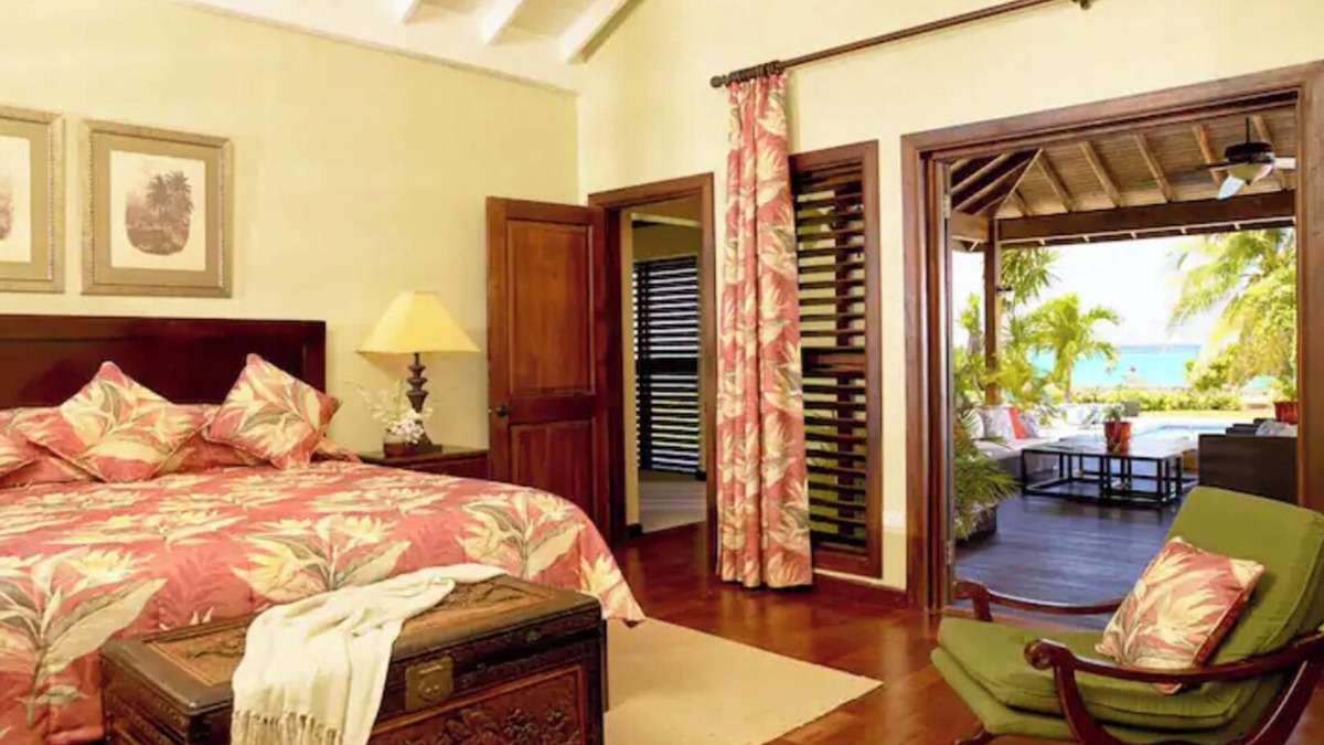 Ocho Rios House | Four Winds includes the services of a cook, butler and nighttime security staff.