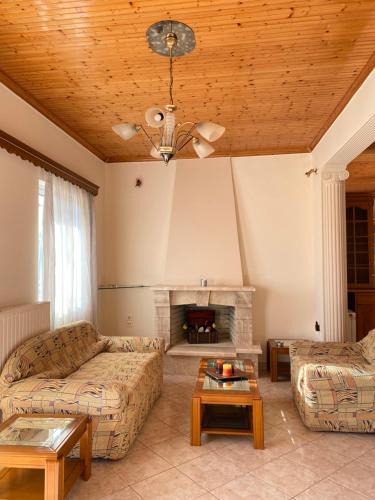 Boukka House | Fourlani's Apartments