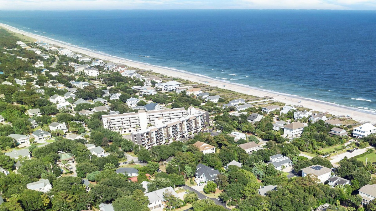 North Litchfield Beach Condo | Fourth Floor Condo Across from Beach Access, Balcony, Pool, Grill Area, Elevator