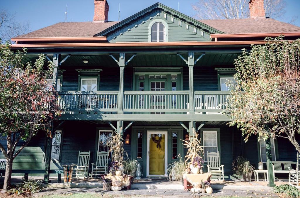 Glenwood Bed & Breakfast | Fox & Bear Lodge