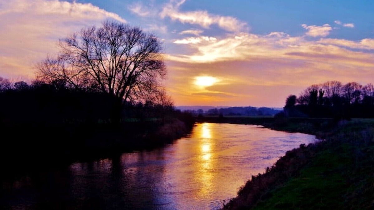 Halfway House House | Fox Cottage sleeps 7, wild swimming& river fishing