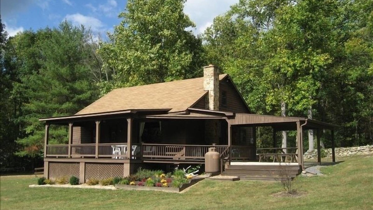 Luray Cabin | Fox Den Cabin-Secluded Mountain Getaway Near Shenandoah National Park