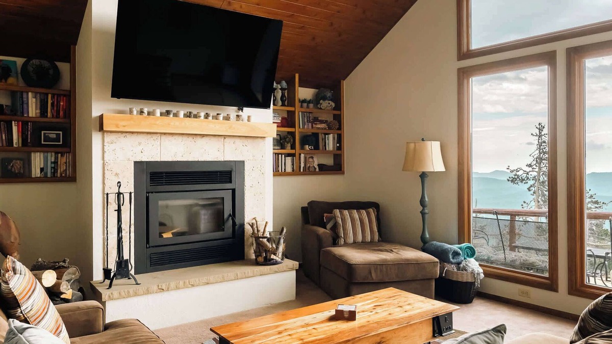 Evergreen House | Fox Den Rocky MTN Retreat | Hot Tub | Pet-Friendly