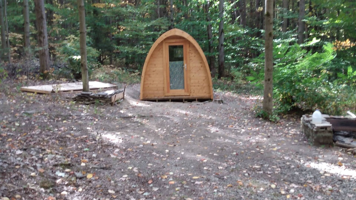 Etna House | Fox's Den Camping Pod at Camp Earth Connection