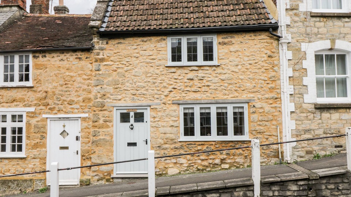 Sherborne Cottage | FOXDEN, family friendly, character holiday cottage in Sherborne