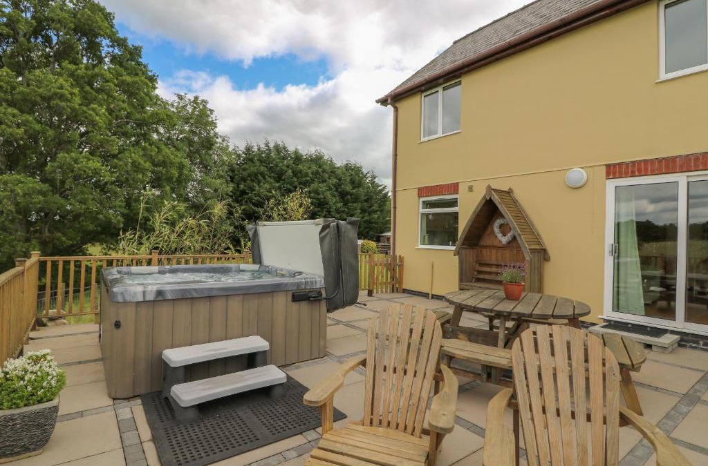 Disserth and Trecoed House | Foxes Meadow