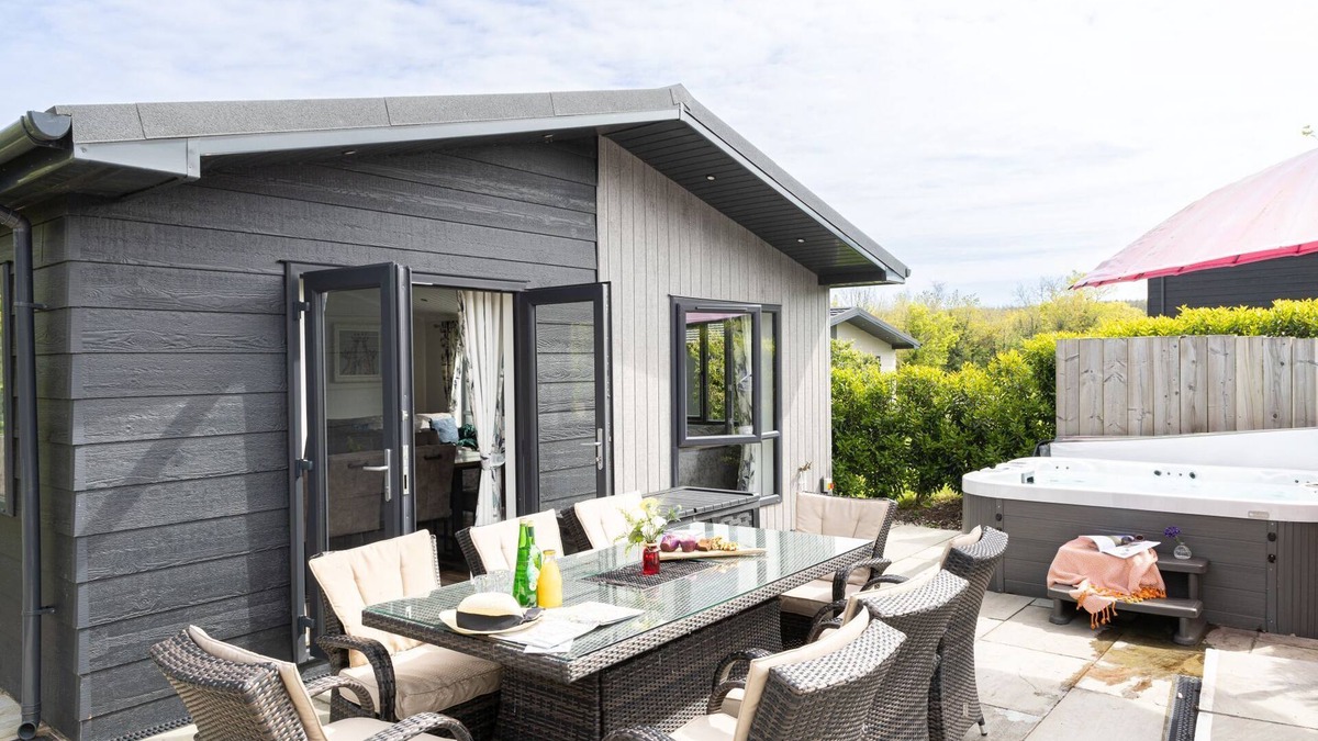 Mary Tavy House | Foxglove Lodge, 31 Roadford Lake Lodges