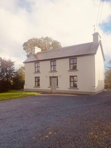 Cong House | Foxs Farmhouse