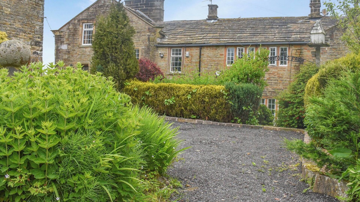 Worsthorne Cottage | Foxstones Farm House