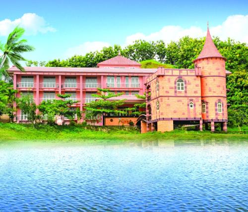 Chittagong Hotel | Foy's Lake Resort