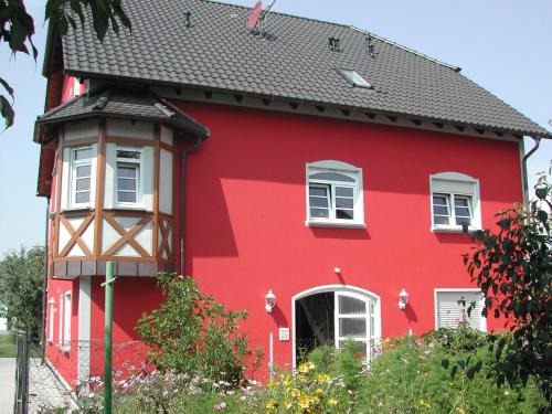 Giebelstadt House | Fränkischer Gasthof Lutz