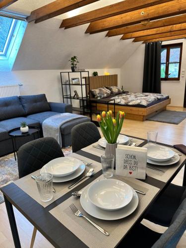 Iphofen Apartment | Fränkisches Nest am Schwanberg für 2-4 Personen - in der Nähe aller Weingüter, KNAUF GIPS KG und ConneKT
